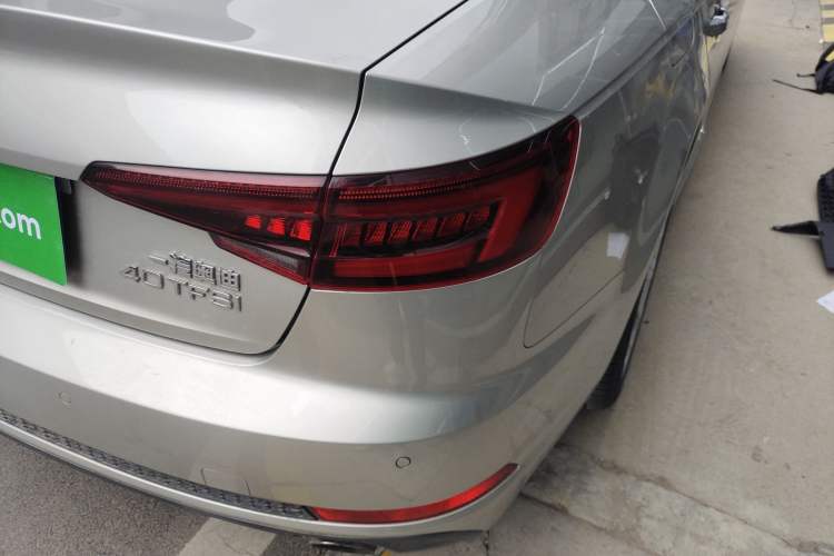 Used Audi A4L 2018 30th Anniversary Edition 40 TFSI Fashion Model Right Rear Taillight