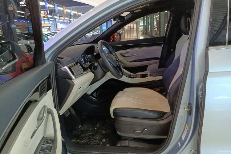 Used BYD Song PLUS New Energy 2023 Champion Edition DM-i 110KM Flagship Model Left Front Seat