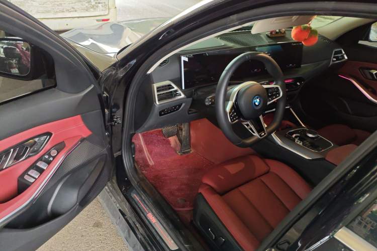 Used BMW i3 2025 eDrive 35 L Driver Seat