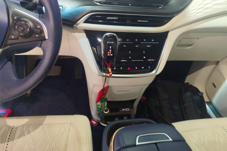 Used Buick GL8 2020 Avenir Avia Four-Seat Luxury Edition
