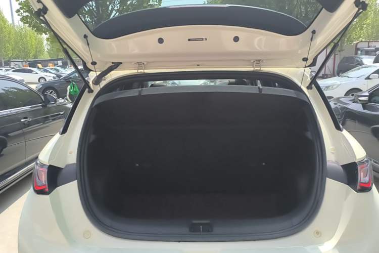 Used BYD Dolphin 2021 405 km Fashion Edition