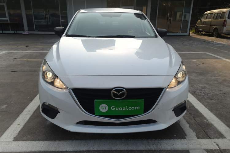 Used Mazda Mazda 3 Axela 2014 Sedan 1.5L Automatic Comfort Model
