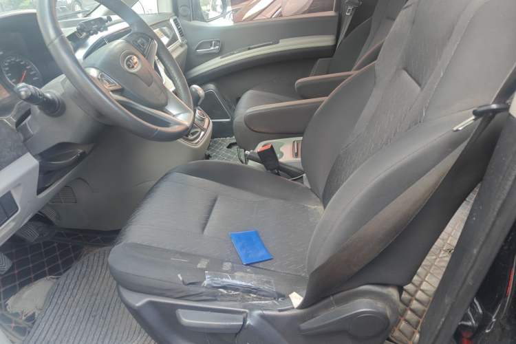 Used JAC Refine M4 2016 2.0L Manual Luxury Version
