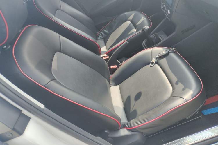 Used Volkswagen Santana 2016 1.6L Manual Fashion Edition Right Front Seat