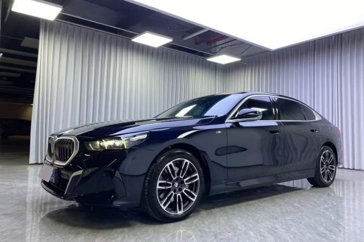 Used BMW 5 Series 2024 530Li Leading Model M Sport Package
