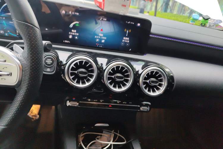 Used Mercedes-Benz A-Class 2022 A 200 L Sport Sedan Fashion Model
