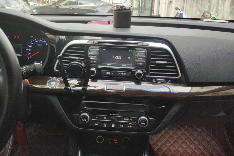 Used Kia K4 2014 1.8L Automatic DLX