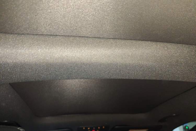 Used Mercedes-Benz GLC 2016 GLC 300 4MATIC Dynamic Model Headliner