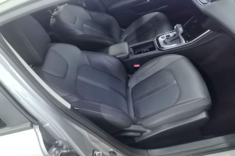 Used Dongfeng Aeolus Yixuan 2020 230T Automatic Cool Track Edition
