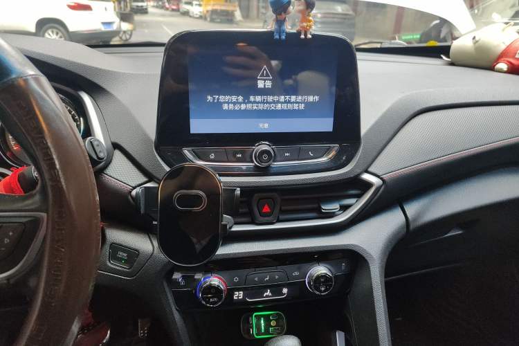 Used Chevrolet Orlando 2018 Redline 530T Automatic Enjoyment Edition (5+2 Model) – China V Standard Audio And AC Panel