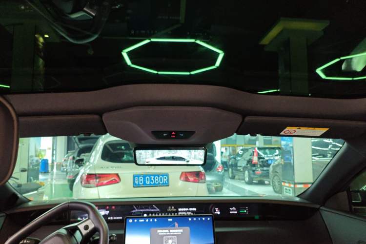 Used Avatr 06 2025 Ultra Pure Electric Edition Headliner