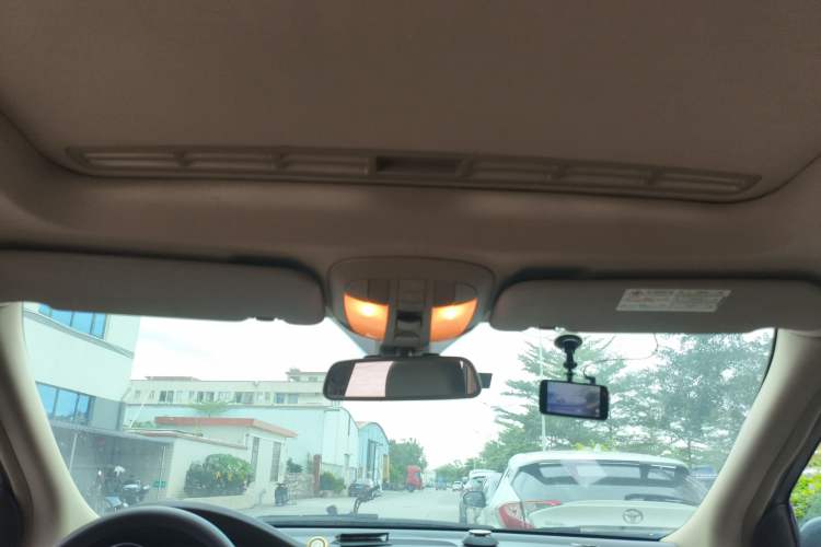 Used Mercedes-Benz R-Class 2010 R 300 L Business Model
