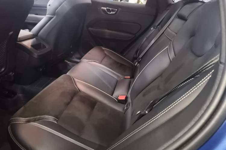 Used Volvo XC60 2018 T5 4x4 Smart & Sporty Edition Left Rear Seat