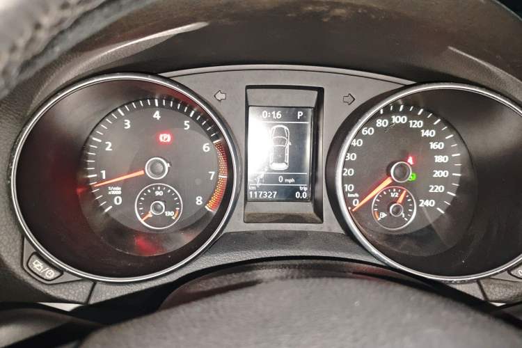 Used Volkswagen Golf 2011 1.4 TSI Comfort Travel Edition Instrument Cluster