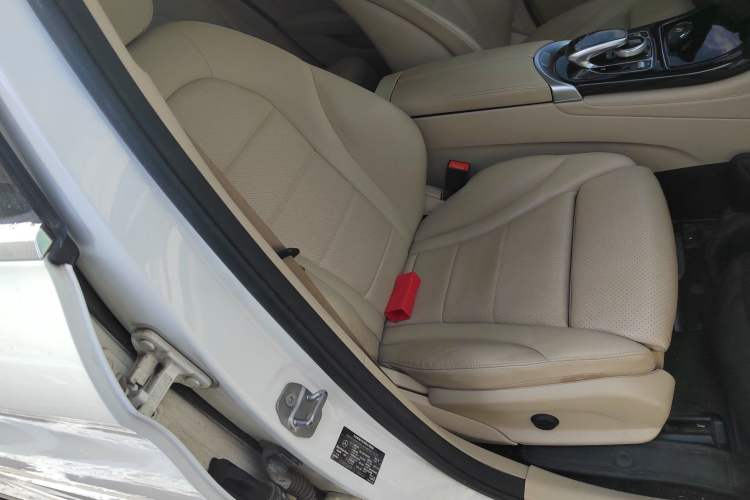 Used Mercedes-Benz GLC 2018 GLC 200 4MATIC
