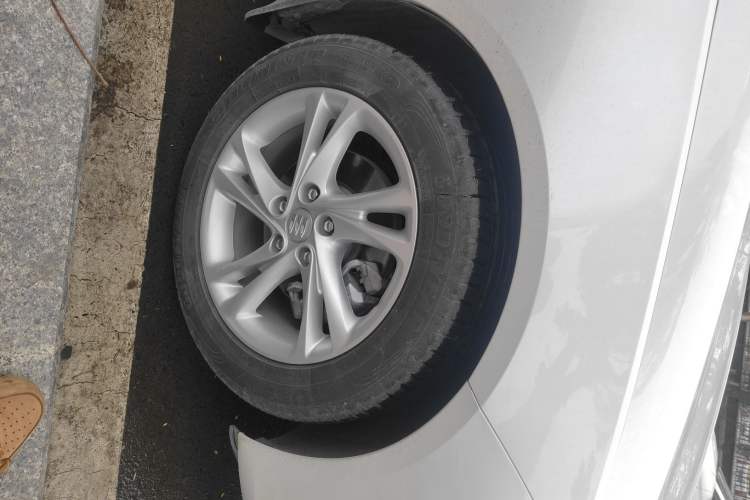 Used Buick Regal 2024 25T Deluxe Edition
