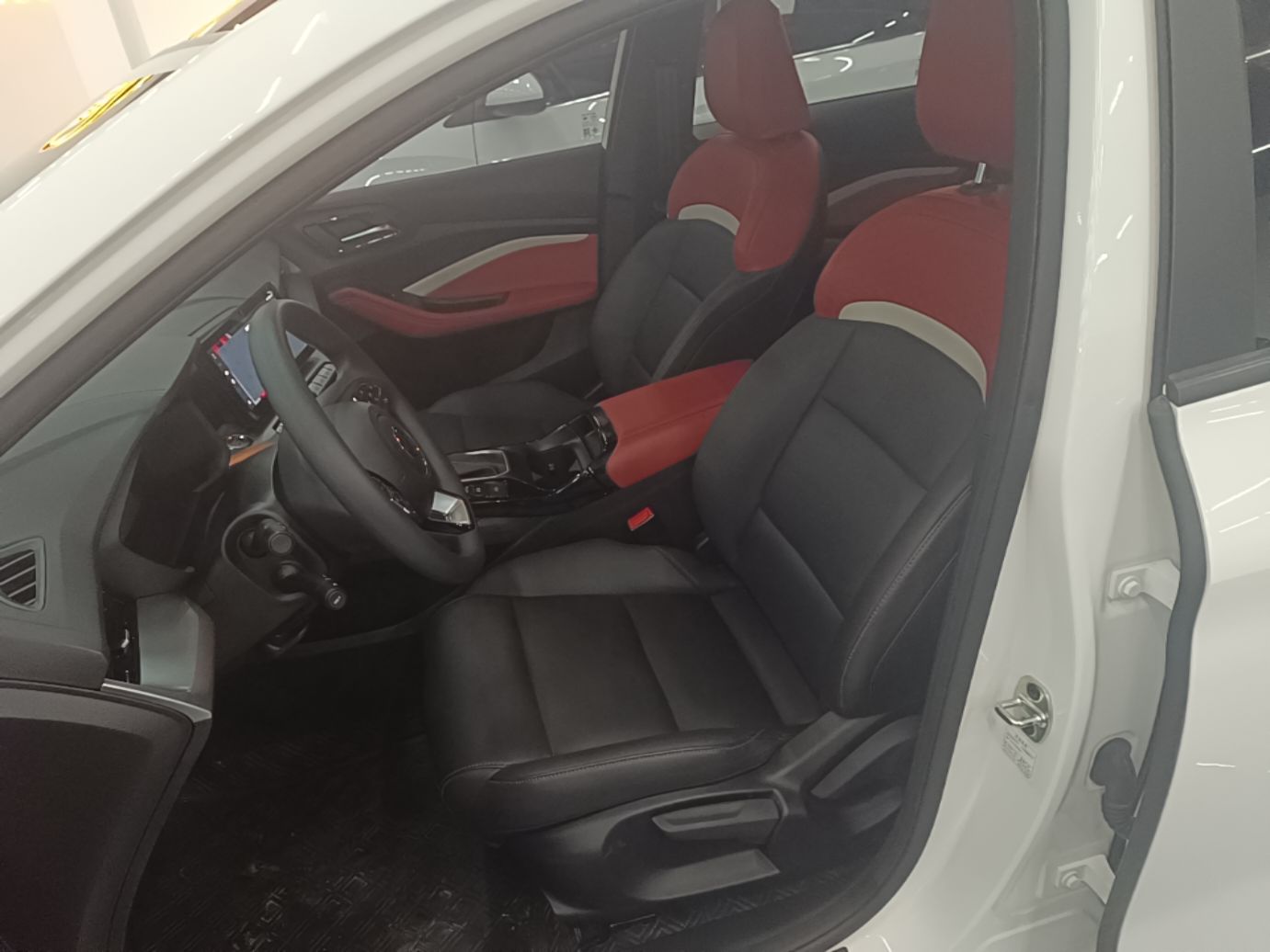 MG 5 2023 180 DVVT CVT Luxury Edition — снимка 17