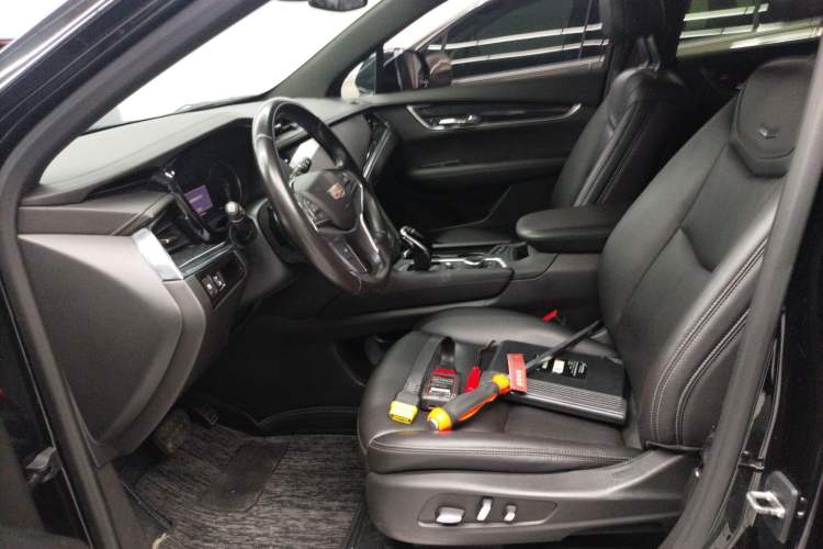 Used Cadillac XT5 2021 28T Luxury Model