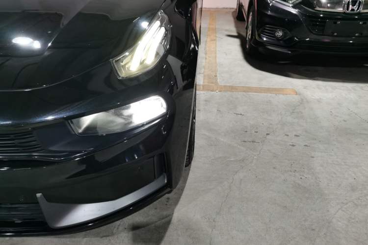 Used Lynk & Co 03 2022 2.0TD DCT JingPro Left Front Headlight