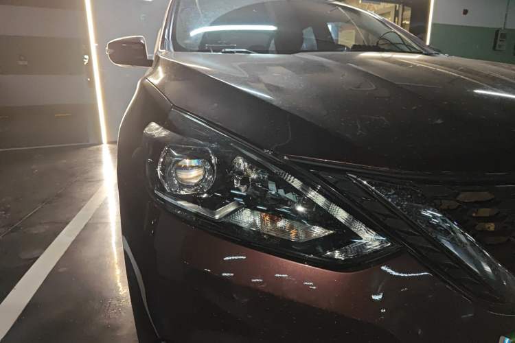 Used Nissan Sylphy 2018 1.6XV CVT Deluxe Edition Right Front Headlight