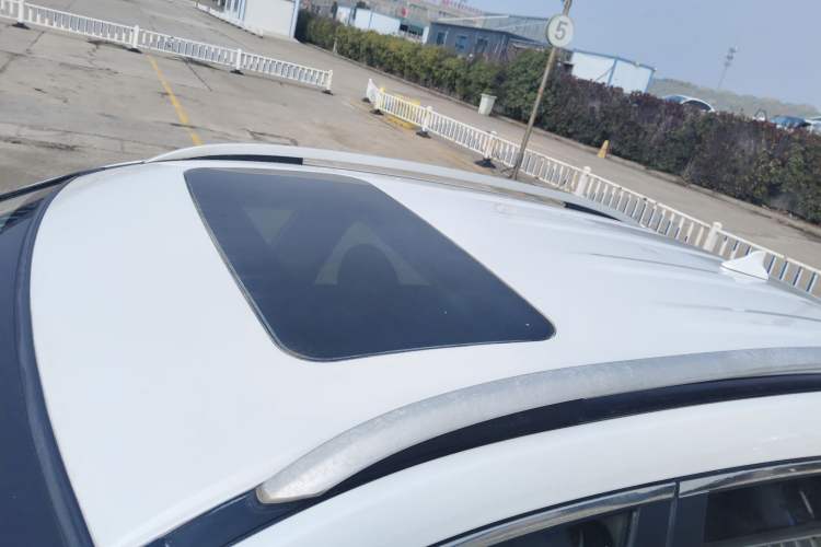 Used Haval H2 2017 Red-Label 1.5T Manual Two-Wheel Drive Luxury Model
