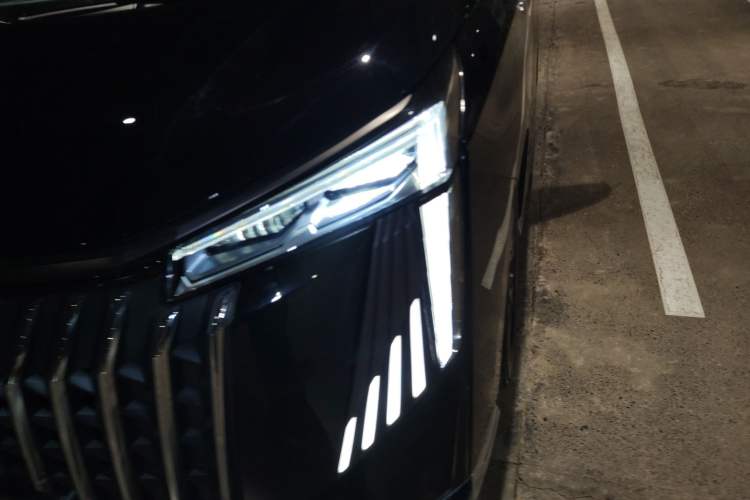 Used GAC Trumpchi M8 2024 Master Series 400T Prestige Edition