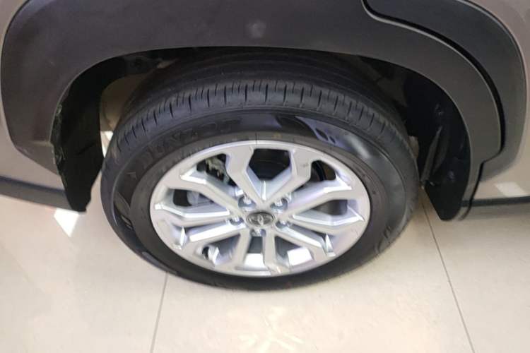 Used Toyota FRONTLANDER 2024 2.0L CVT Elite Edition
