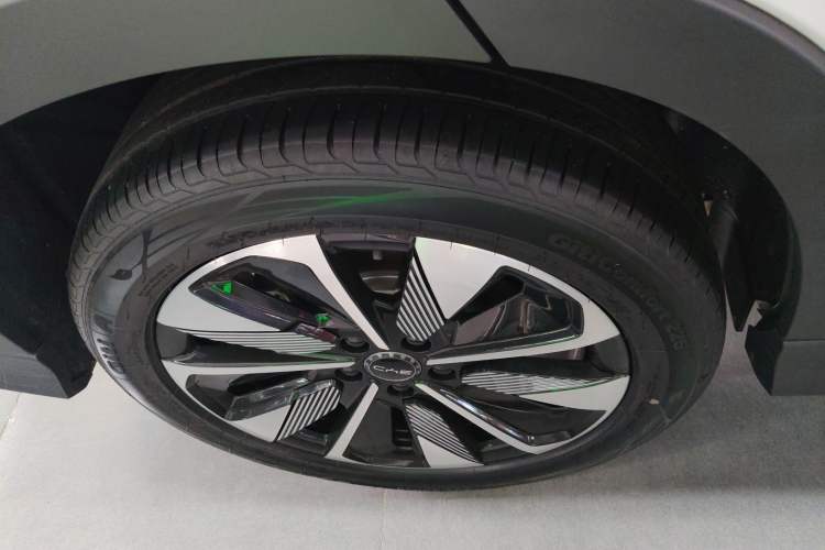 Used BYD Song PLUS New Energy 2025 EV Smart Drive Edition 605km Flagship Model