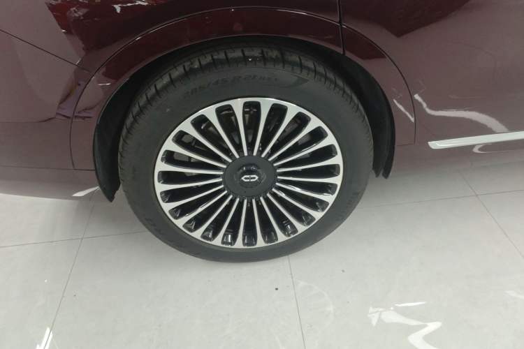 Used Hima AITO M9 2025 All-Electric Ultra Version 100 kWh 5-Seater Model
