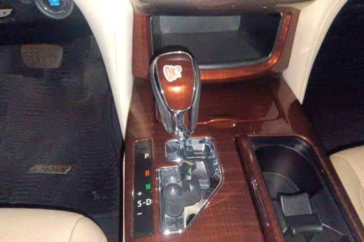 Used Toyota Crown 2015 2.0T Fashion Edition