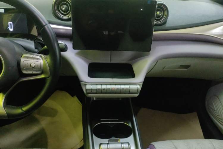 Used BYD Dolphin 2023 420 km Fashion Edition