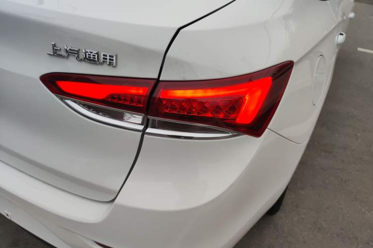 Used Buick GT 2021 Revised Version Flagship 1.5L Automatic Entry-Level Trim Right Rear Taillight