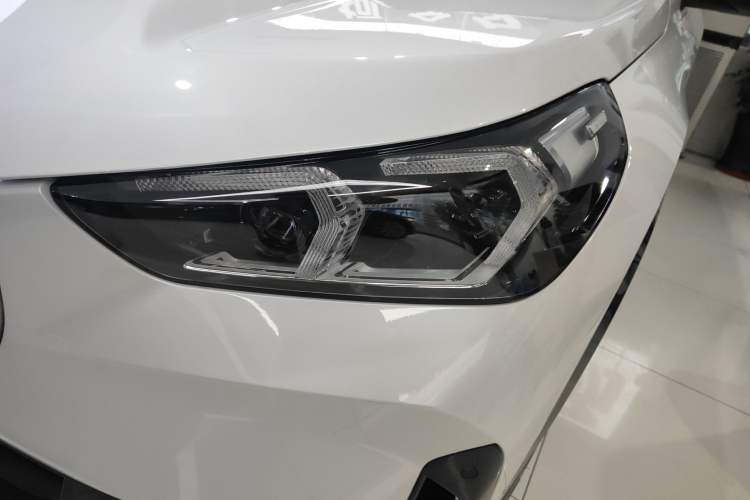 Used BMW X1 2023 sDrive25Li X Design Package Left Front Headlight