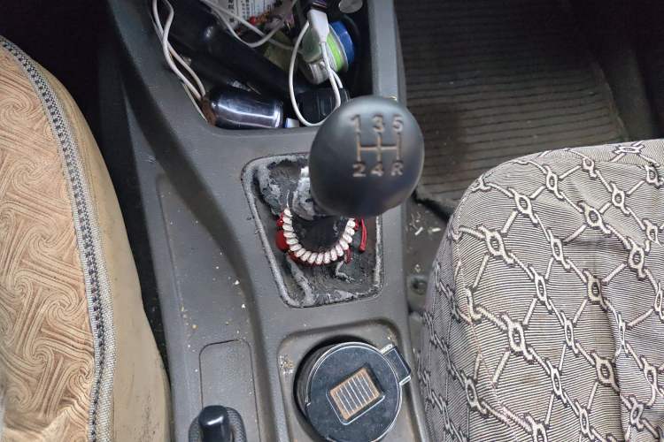 Used Wuling Rongguang V 2018 1.5L Standard Version Gear Lever