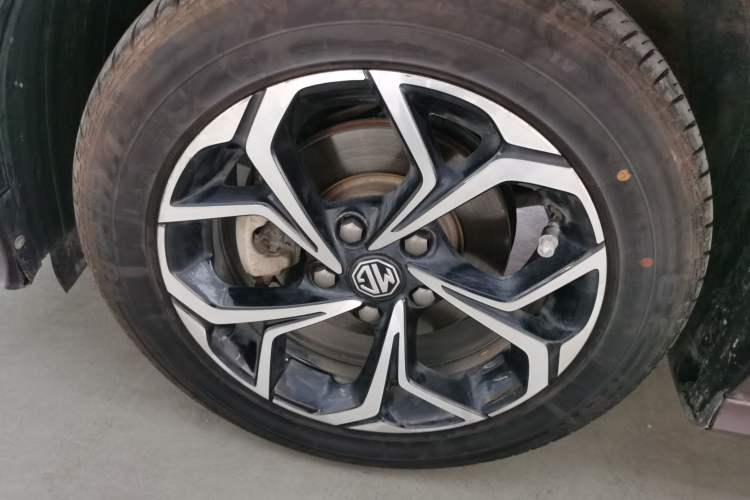 Used MG 5 2021 Revised Version 180 DVVT CVT Youth Luxury Edition Left Front Wheel Hub