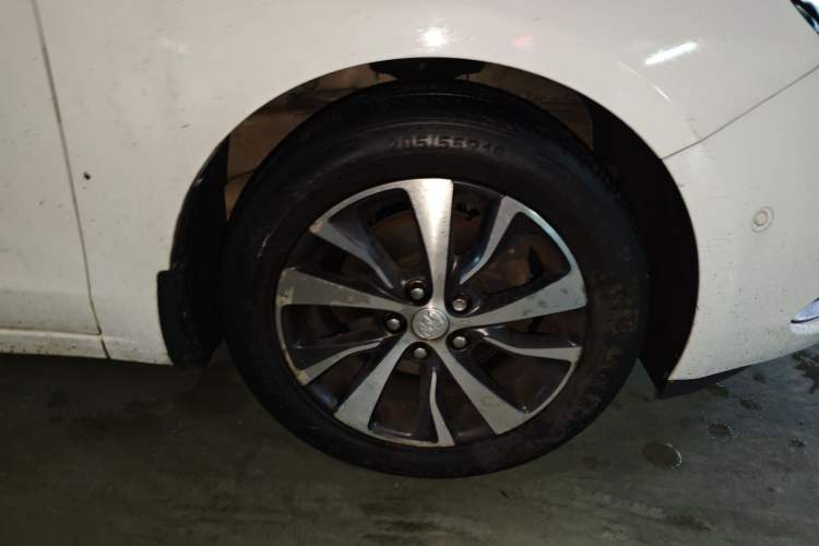 Used Buick Excelle GX 2018 18T Automatic Flagship Model Exterior 7