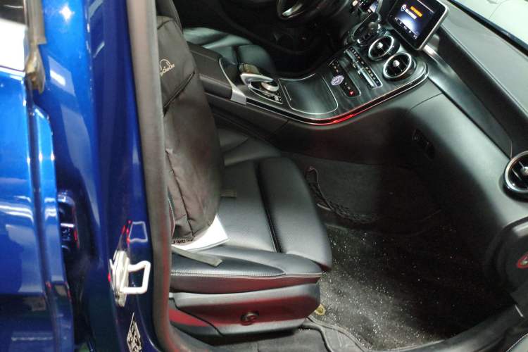 Used Mercedes-Benz C-Class 2015 Restyled C 180 L Sport Edition
