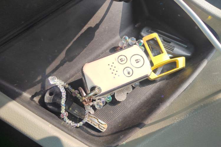 Used Honda Civic 2014 1.8L automatic comfort version
