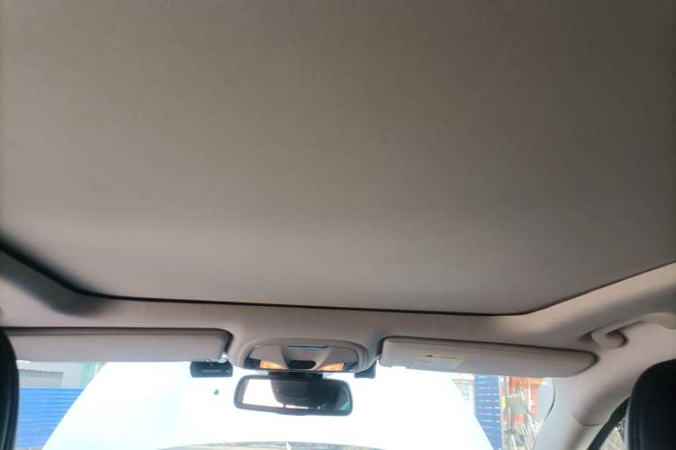 Used Jeep Cherokee 2016 2.4L Leading Smart Version Headliner