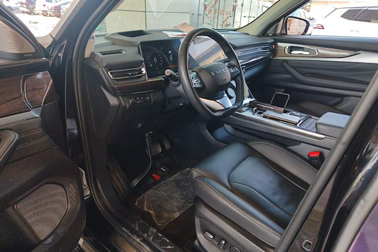 Used EXEED Lanyue 2021 400T Four-Wheel Drive Starlight Pro Edition 7 Seats Driver Seat