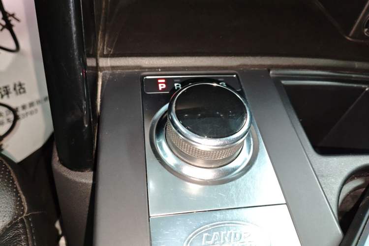 Used Land Rover Discovery 2019 3.0 SC V6 SE
