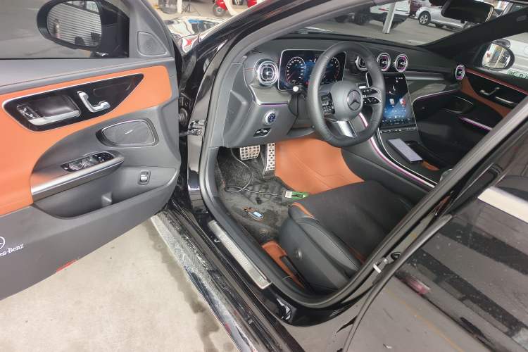 Used Mercedes-Benz C-Class 2025 Facelift C 260 L Sport Edition
