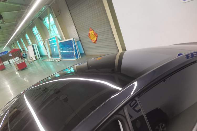 Used Tesla Model Y 2025 Long-Range All-Wheel Drive First Edition Roof