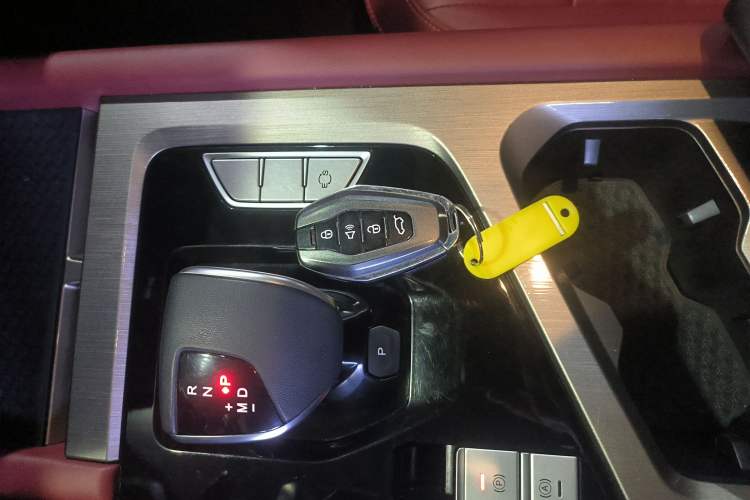 Used JETOUR X70 2024 1.5T DCT Glory PRO 7-Seater