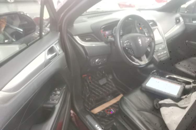 Used Lincoln MKC 2016 2.0T Two-Wheel Drive Deluxe Edition
