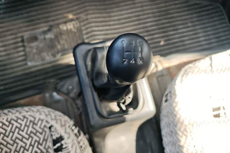 Used Wuling Zhiguang 2015 1.2L Practical LS-I Model