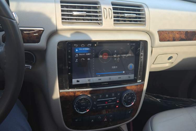 Used Mercedes-Benz R-Class 2010 R 350 L 4MATIC