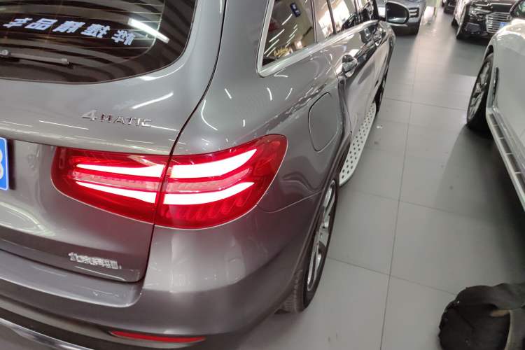 Used Mercedes-Benz GLC 2016 GLC 260 4MATIC Luxury Model Right Rear Taillight