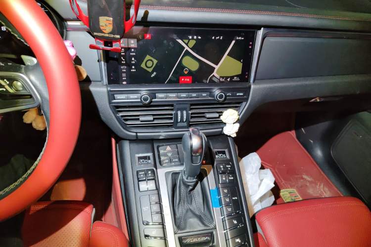 Used Porsche Macan 2021 Macan 2.0T