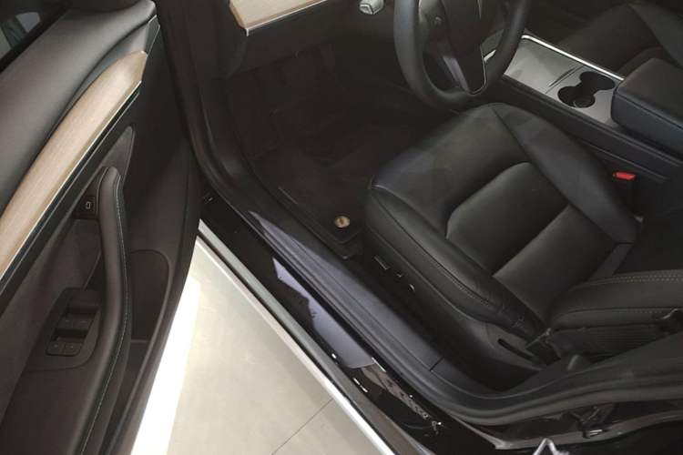 Used Tesla Model 3 2022 Rear-Wheel-Drive Version

